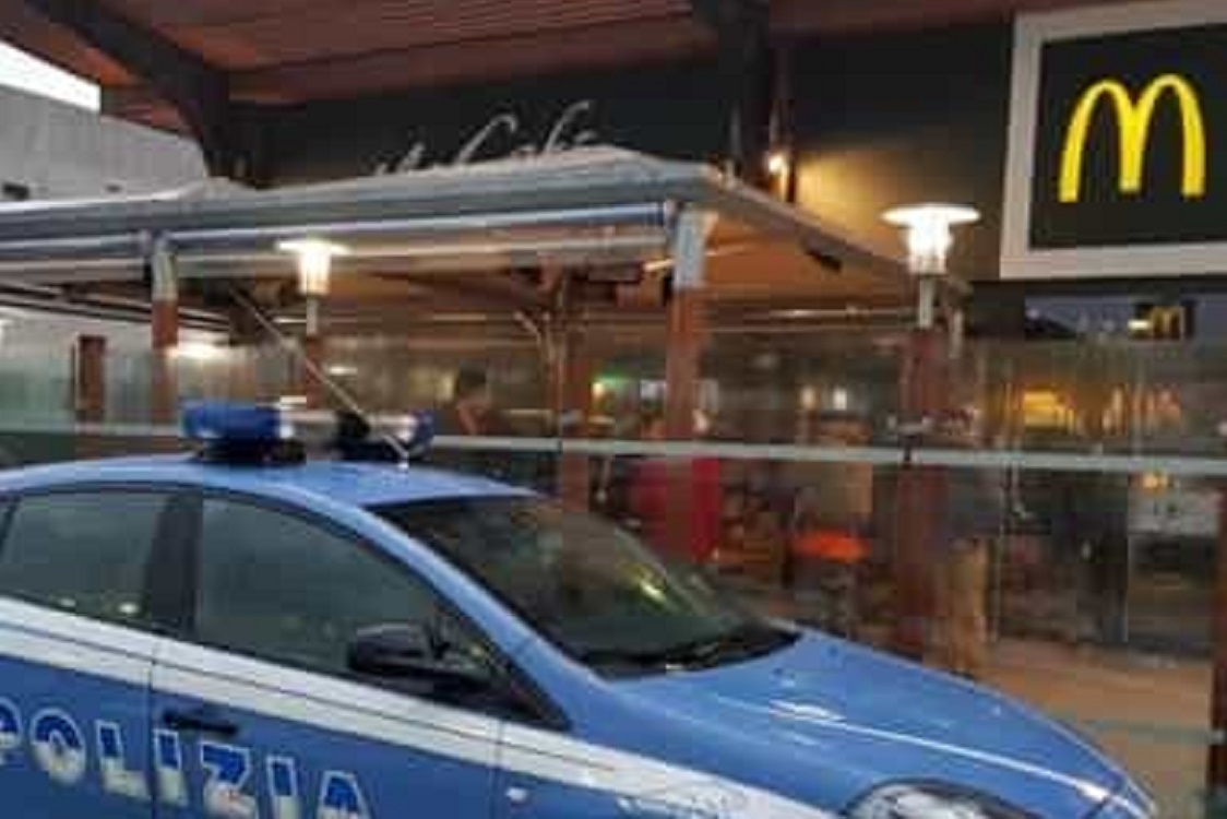 MilanoPost polizia mcdonalds